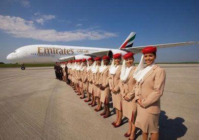مجموعة من مضيفات إحدى شركات الطيران الإماراتي- أرشيفية